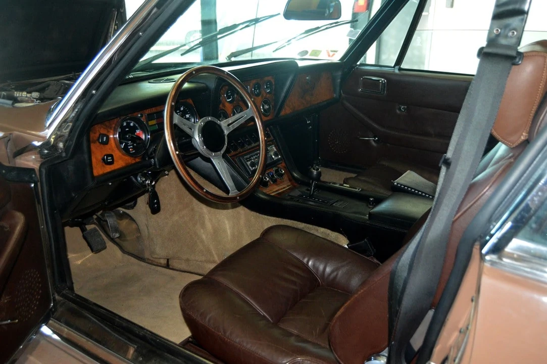 1975 Jensen Interceptor - Image 26 of 30