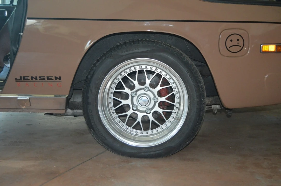 1975 Jensen Interceptor - Image 23 of 30