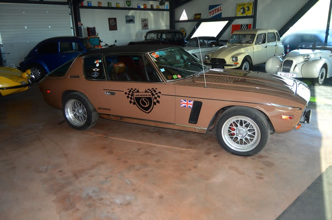 1975 Jensen Interceptor - Image 10 of 30