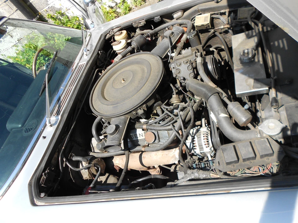 1975 Jensen Interceptor - Image 2 of 4