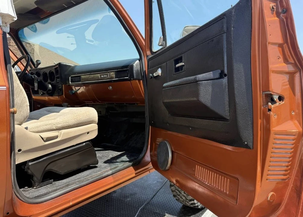 1975 GMC Jimmy 2nd Gen - Image 11 of 13
