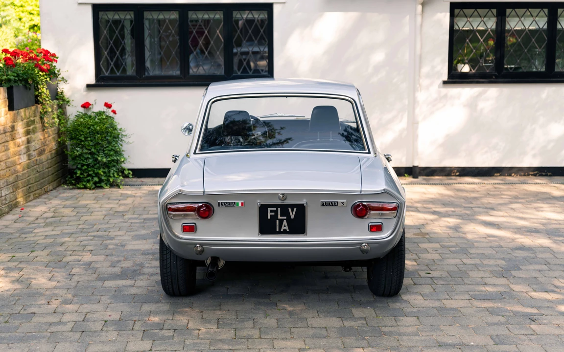 1975 Lancia Fulvia - Image 12 of 31