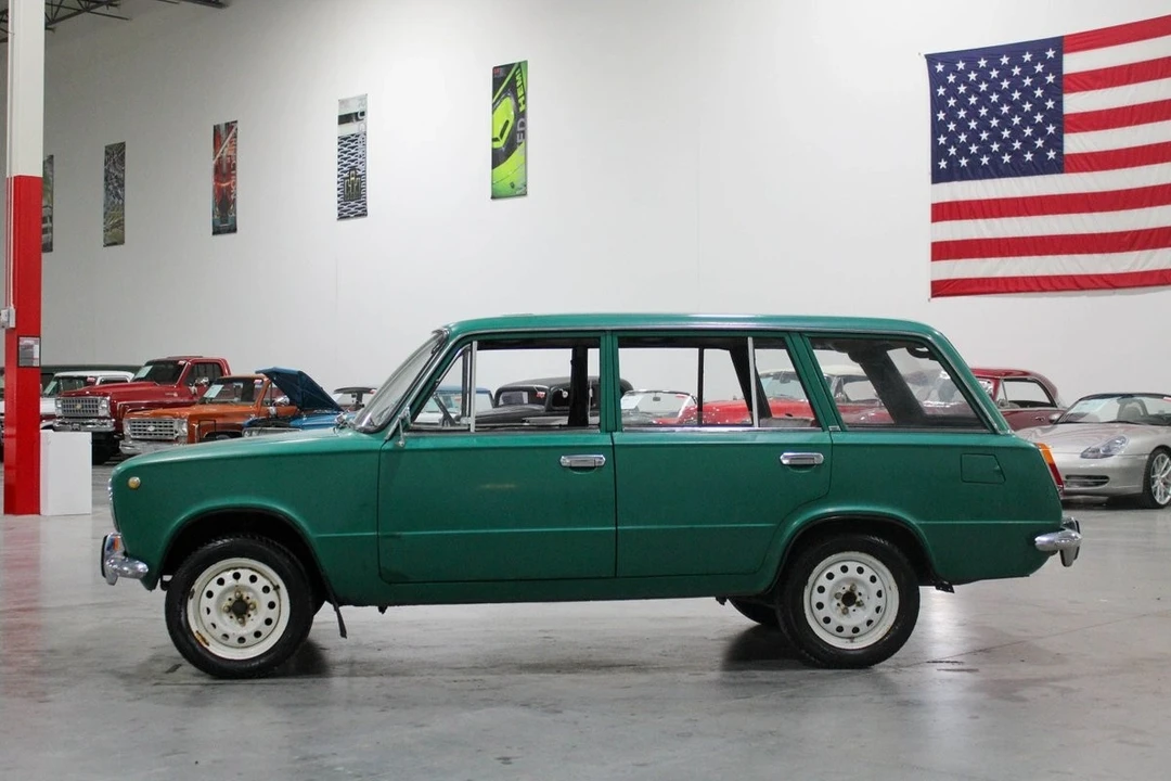 1975 Lada - Image 3 of 12