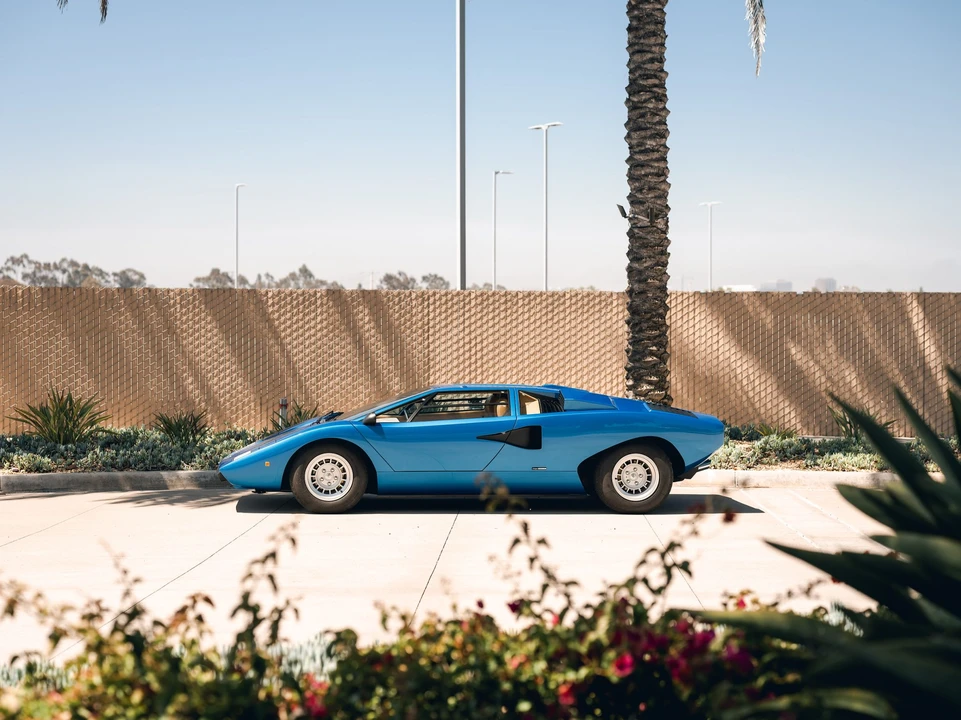 1975 Lamborghini Countach LP400 - Image 2 of 31