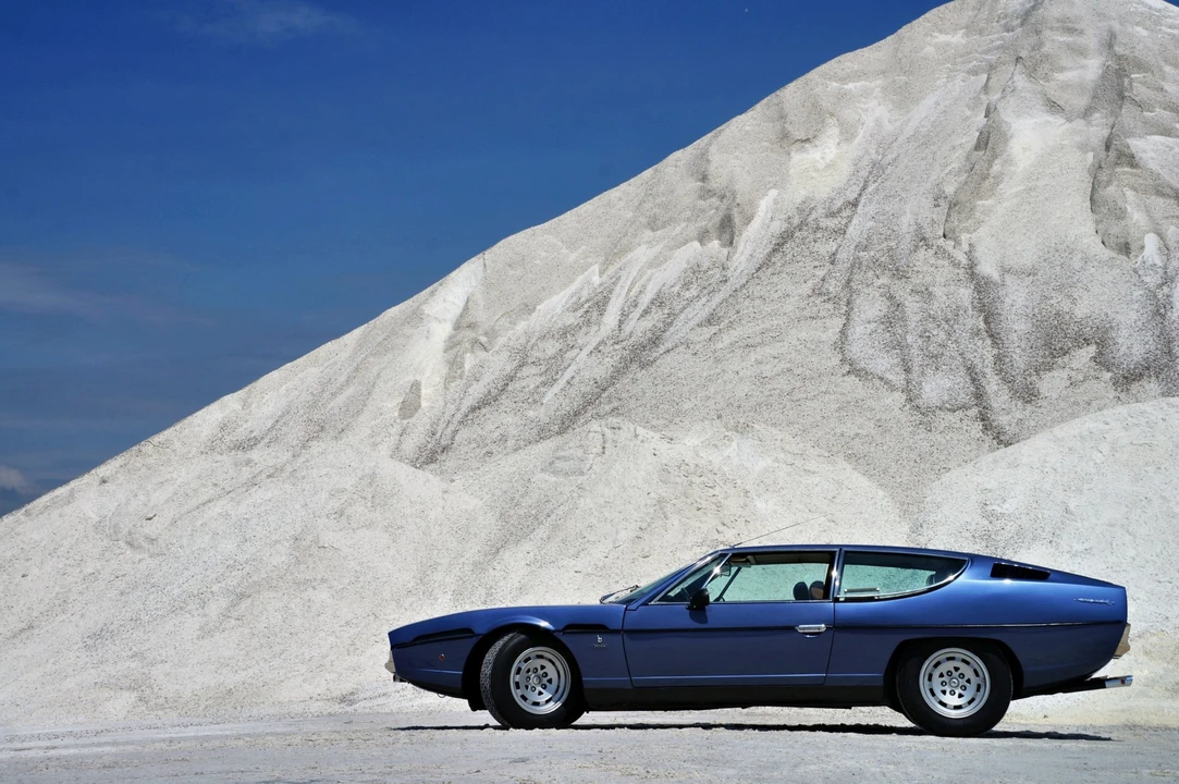 1975 Lamborghini Espada Series III - Image 2 of 31