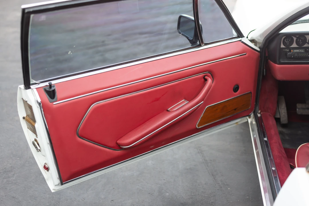 1975 Lamborghini Espada Series III - Image 26 of 31
