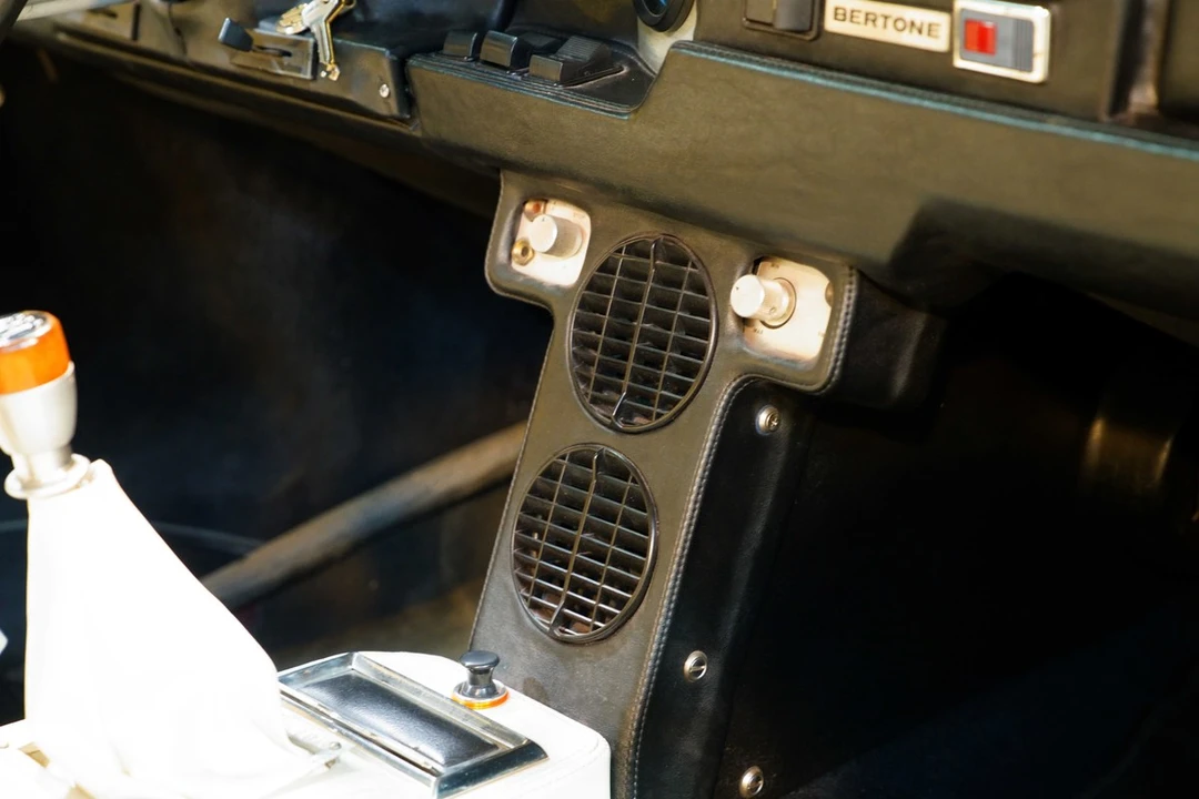 1975 Lamborghini Urraco P250 - Image 29 of 30