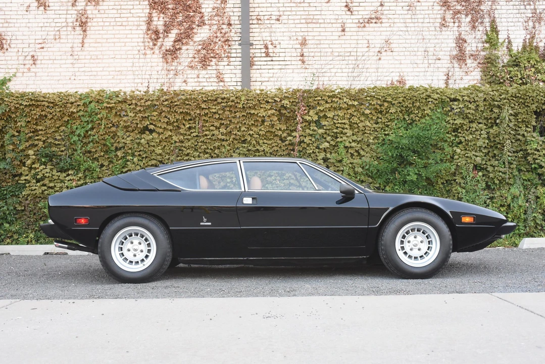 1975 Lamborghini Urraco P250 - Image 2 of 31