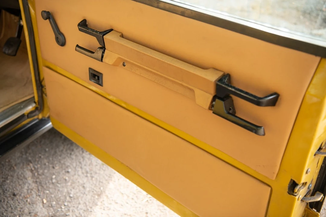 1975 Land Rover Range Rover Classic - Image 24 of 30