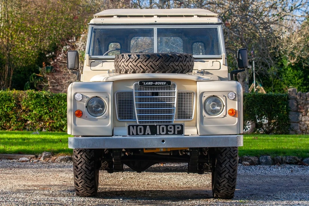 1975 Land Rover Series III 109 - Image 2 of 30