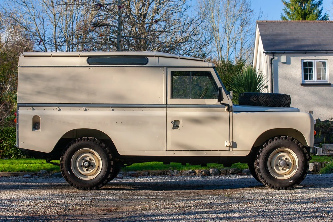 1975 Land Rover Series III 109 - Image 8 of 30