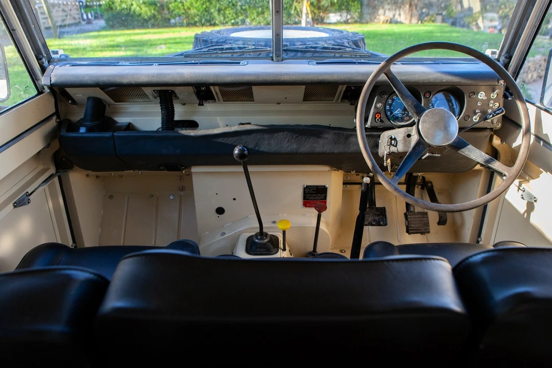 1975 Land Rover Series III 109 - Image 3 of 30