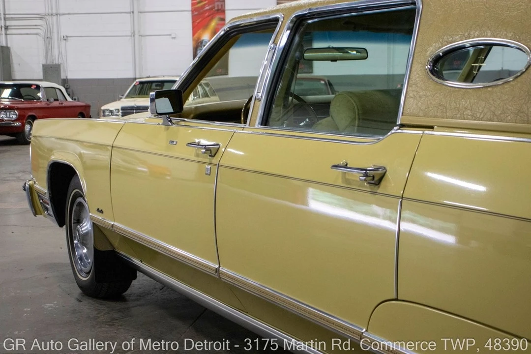1975 Lincoln Continental 5th Gen - Image 22 of 31