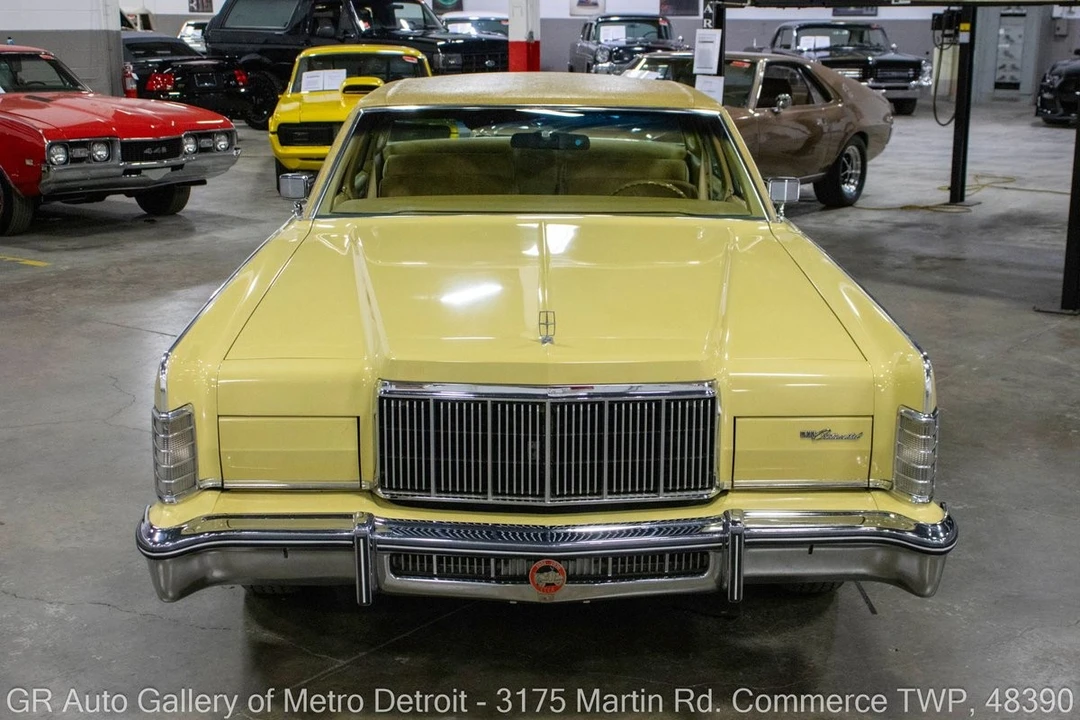 1975 Lincoln Continental 5th Gen - Image 11 of 31