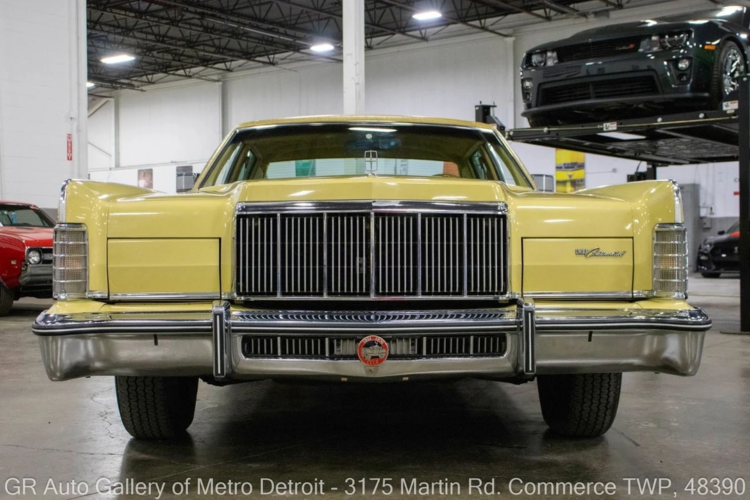 1975 Lincoln Continental 5th Gen - Image 12 of 31