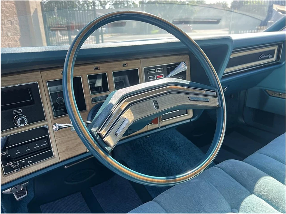 1975 Lincoln Continental 5th Gen - Image 14 of 22