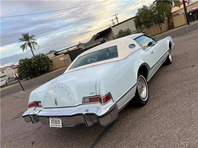 1975 Lincoln Continental 5th Gen - Image 27 of 31