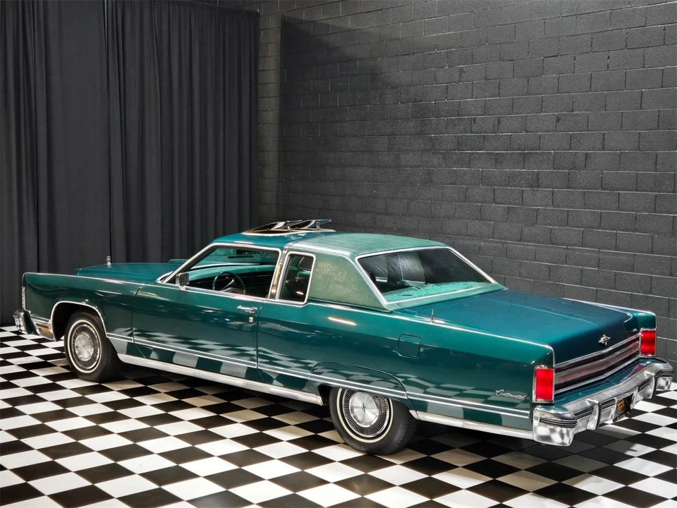 1975 Lincoln Continental 5th Gen - Image 3 of 31