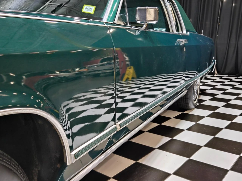 1975 Lincoln Continental 5th Gen - Image 20 of 31