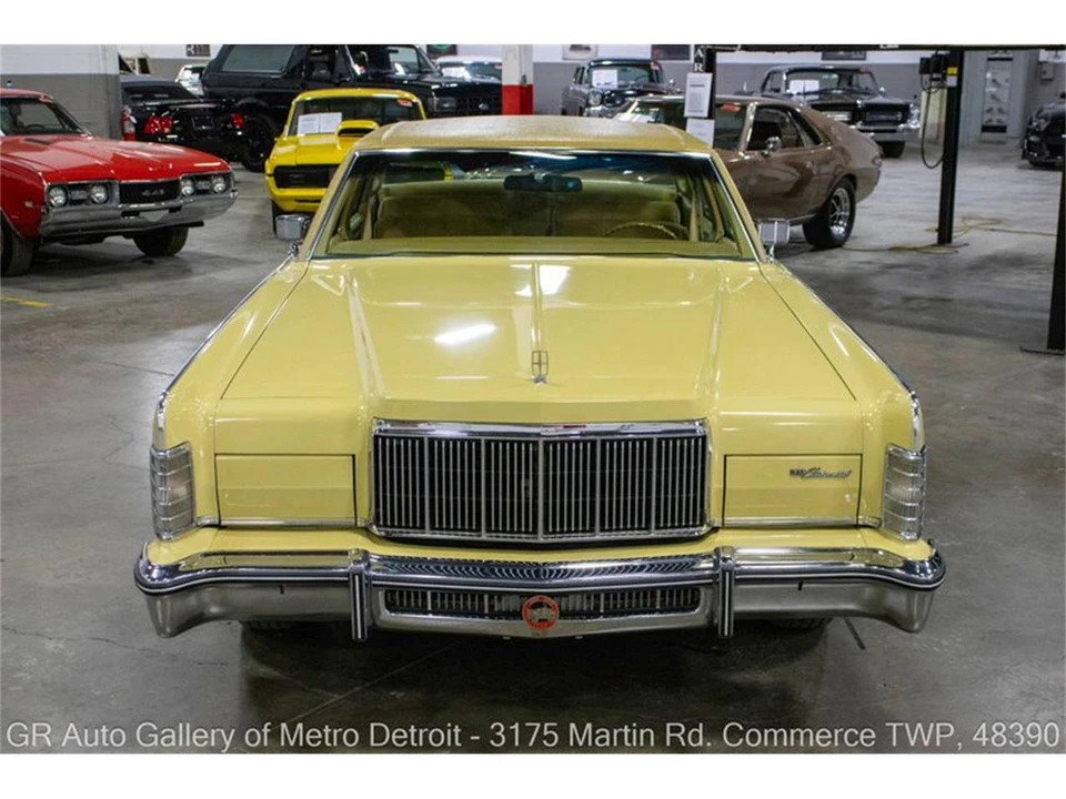 1975 Lincoln Continental 5th Gen - Image 11 of 31
