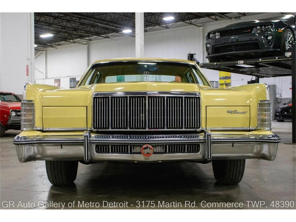 1975 Lincoln Continental 5th Gen - Image 12 of 31