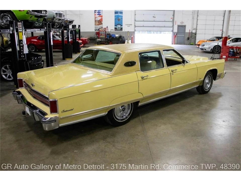 1975 Lincoln Continental 5th Gen - Image 7 of 31