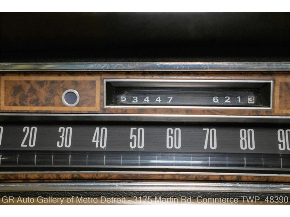 1975 Lincoln Continental 5th Gen - Image 17 of 31