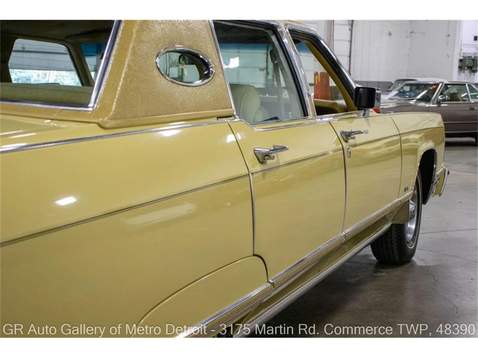 1975 Lincoln Continental 5th Gen - Image 22 of 31