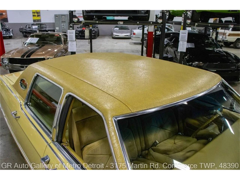 1975 Lincoln Continental 5th Gen - Image 14 of 31