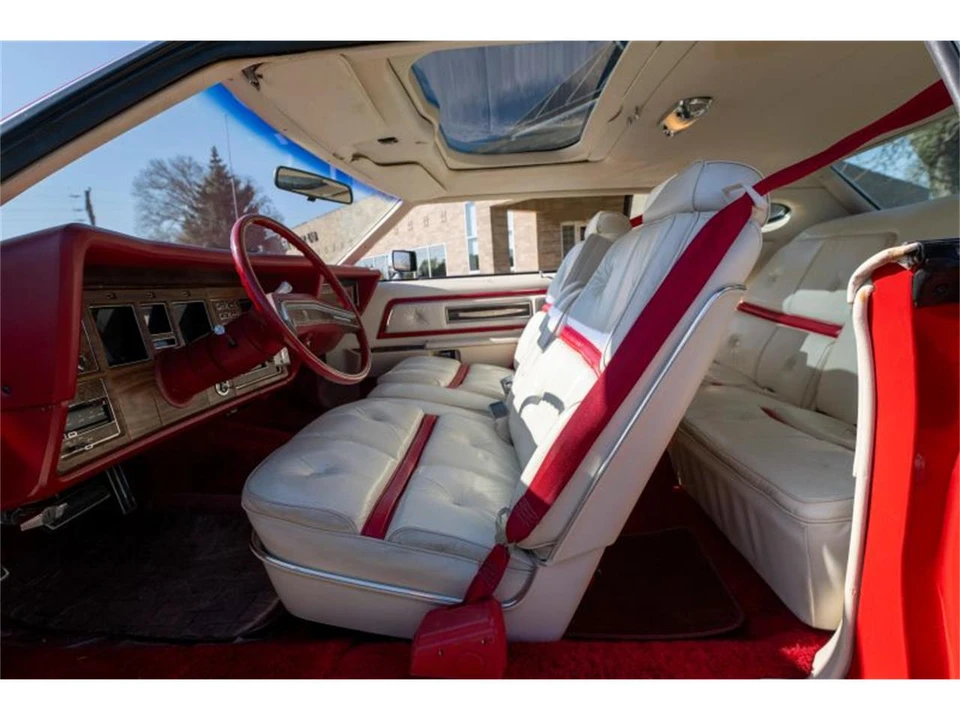 1975 Lincoln Continental 5th Gen - Image 21 of 31