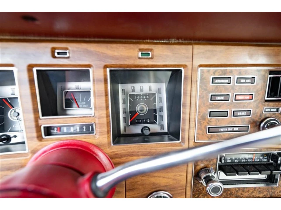 1975 Lincoln Continental 5th Gen - Image 26 of 31