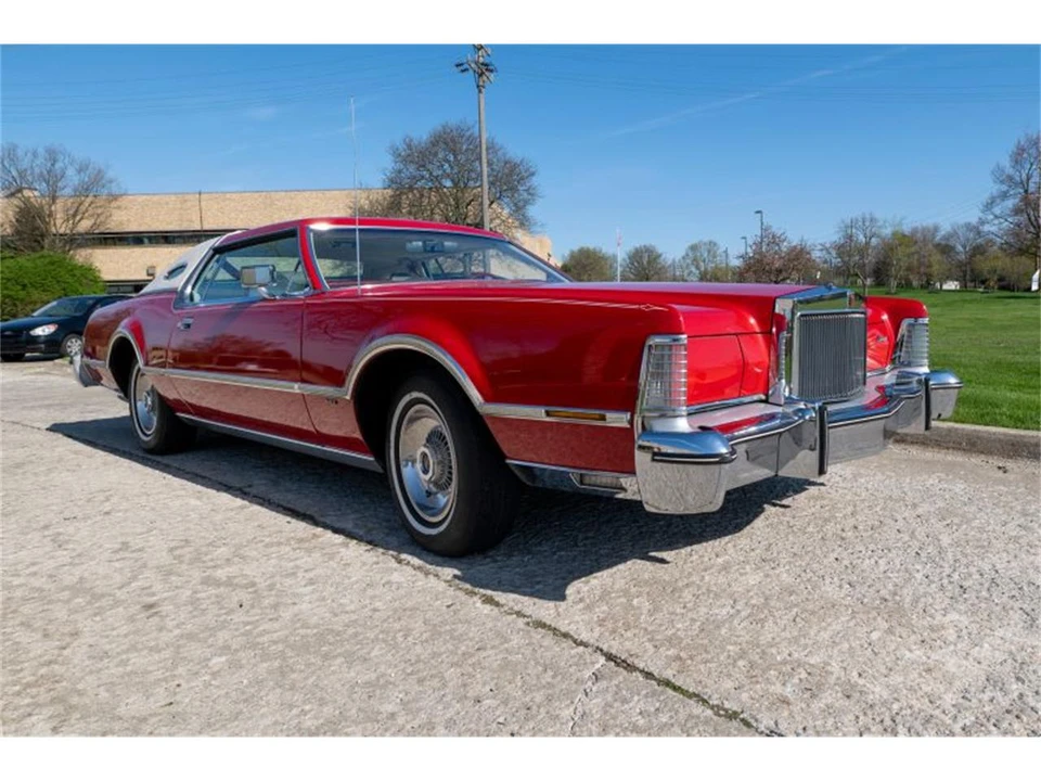 1975 Lincoln Continental 5th Gen - Image 11 of 31