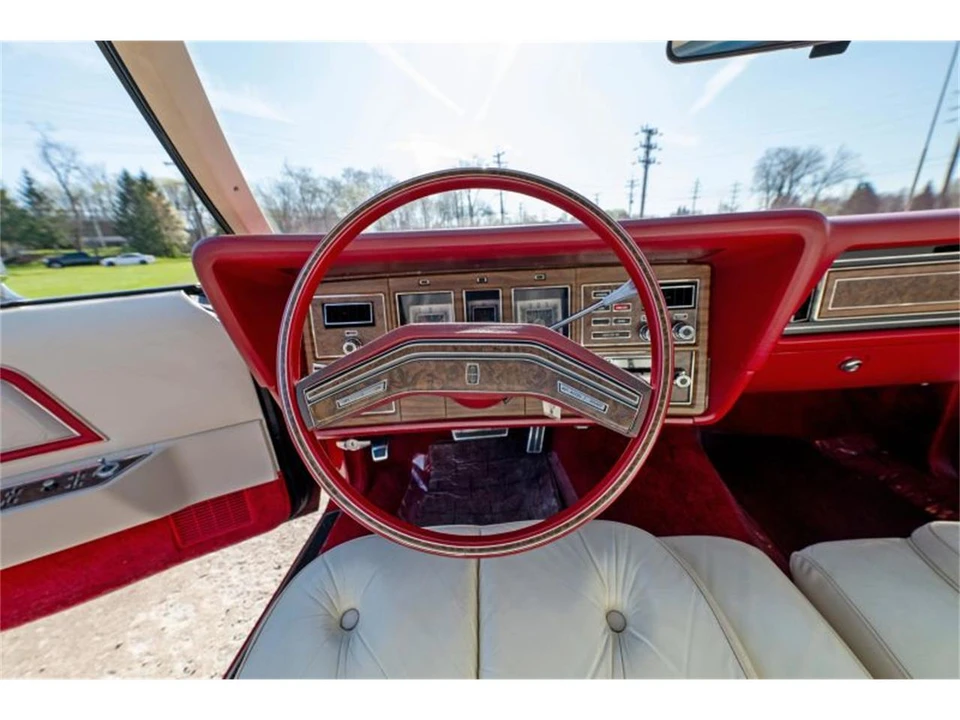 1975 Lincoln Continental 5th Gen - Image 23 of 31