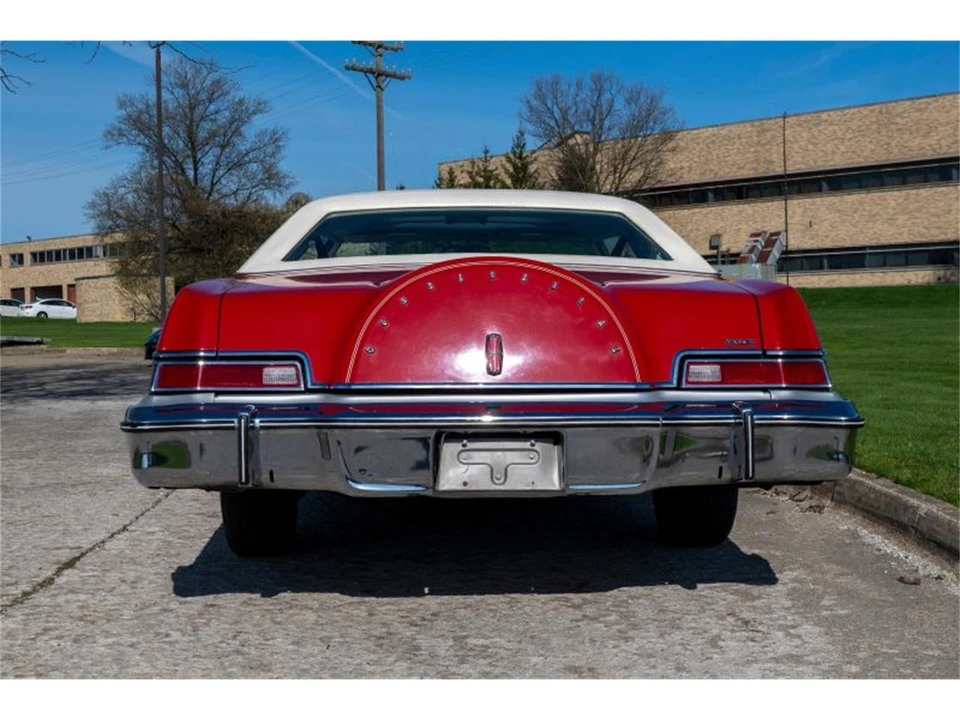 1975 Lincoln Continental 5th Gen - Image 14 of 31