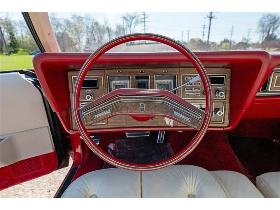 1975 Lincoln Continental 5th Gen - Image 24 of 31