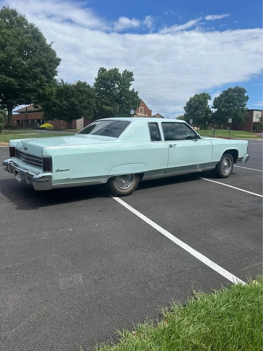 1975 Lincoln Continental 5th Gen - Image 3 of 9