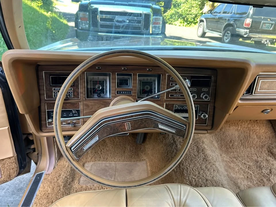 1975 Lincoln Continental 5th Gen - Image 12 of 20