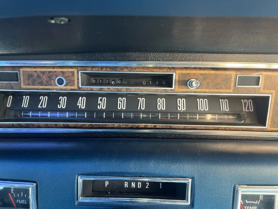 1975 Lincoln Continental 5th Gen - Image 9 of 13