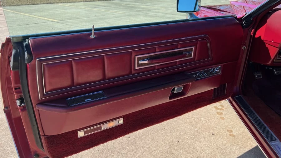 1975 Lincoln Continental Mark IV - Image 2 of 12