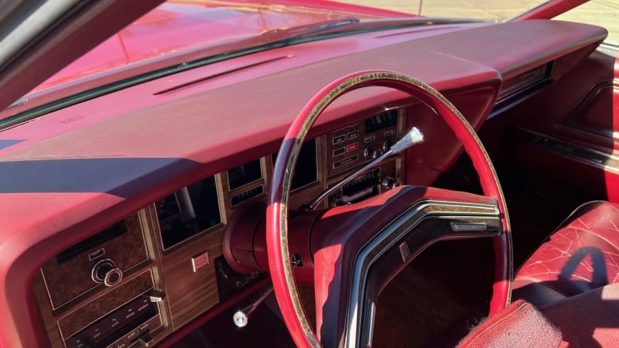 1975 Lincoln Continental Mark IV - Image 5 of 12