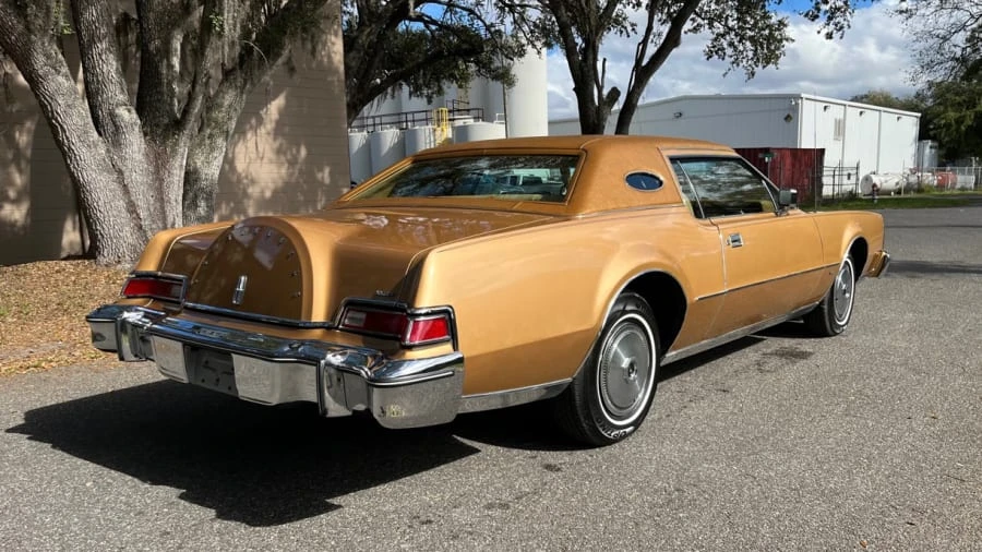 1975 Lincoln Continental Mark IV - Image 2 of 24
