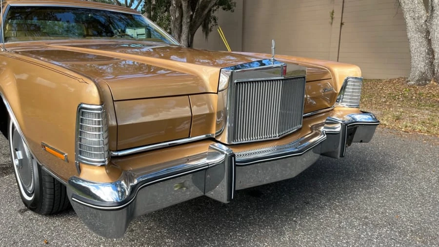 1975 Lincoln Continental Mark IV - Image 9 of 24