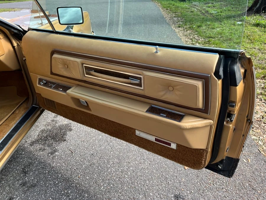 1975 Lincoln Continental Mark IV - Image 17 of 24