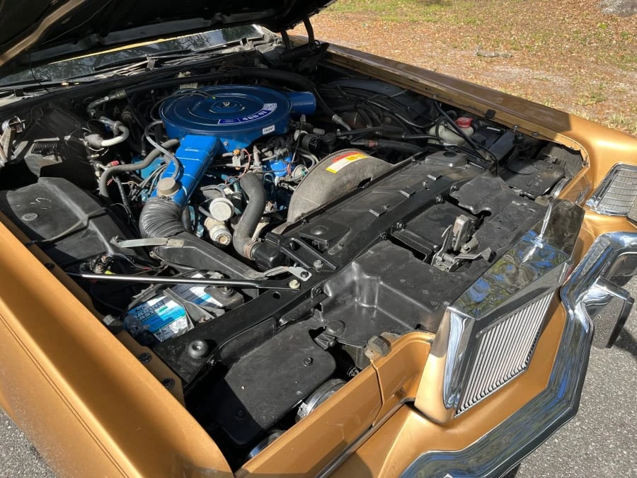1975 Lincoln Continental Mark IV - Image 8 of 24