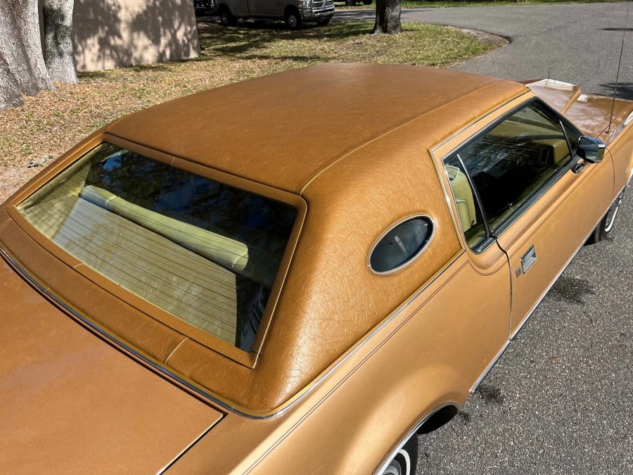 1975 Lincoln Continental Mark IV - Image 11 of 24