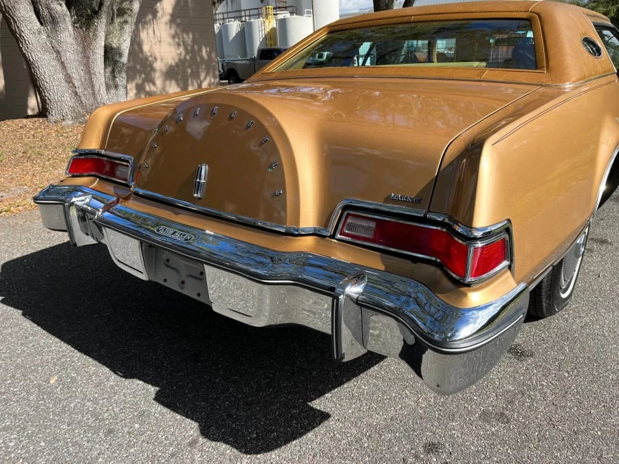 1975 Lincoln Continental Mark IV - Image 13 of 24