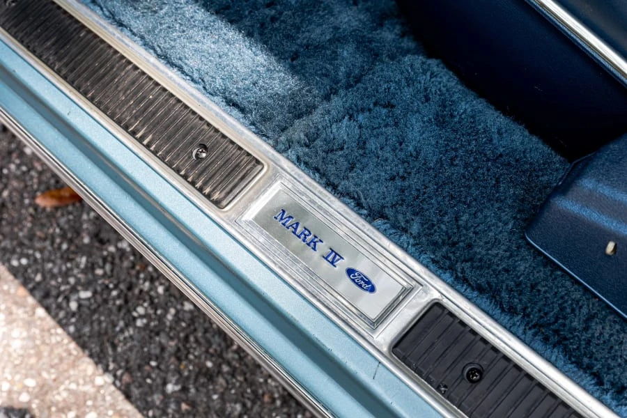 1975 Lincoln Continental Mark IV - Image 26 of 31