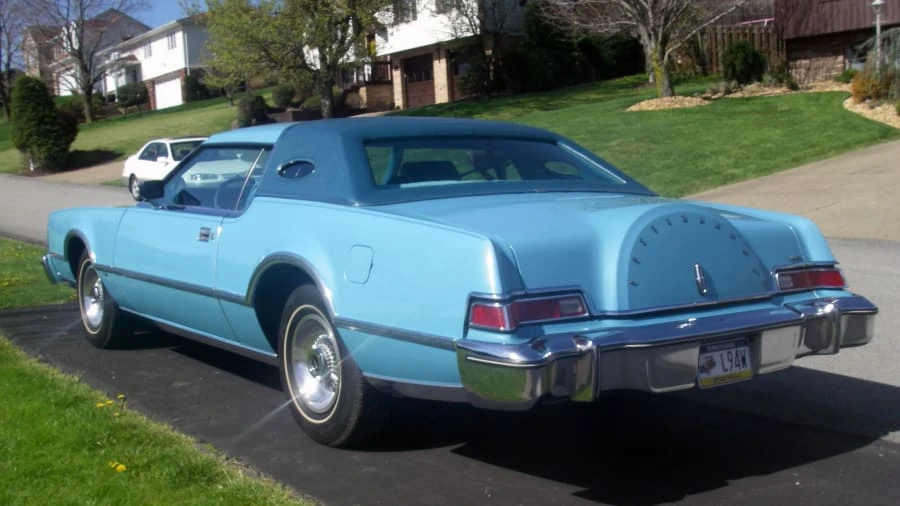 1975 Lincoln Continental Mark IV - Image 10 of 11