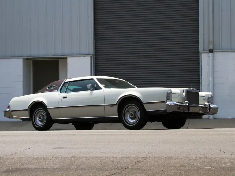 1975 Lincoln Continental Mark IV - Image 2 of 2