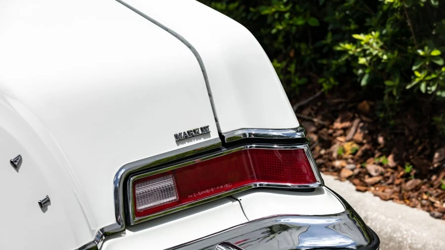 1975 Lincoln Continental Mark IV - Image 10 of 20